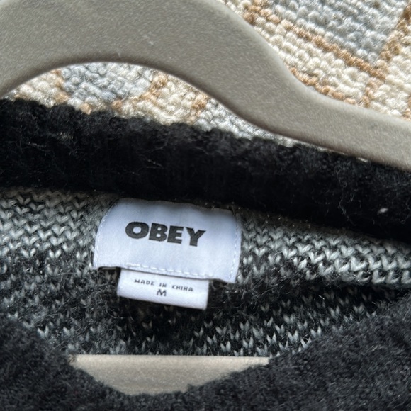 OBEY Sweater - Picture 4 of 6